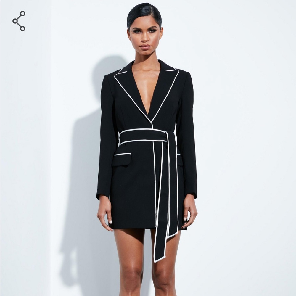 NWT!! Peace + Love Contrast Binding Blazer Dress